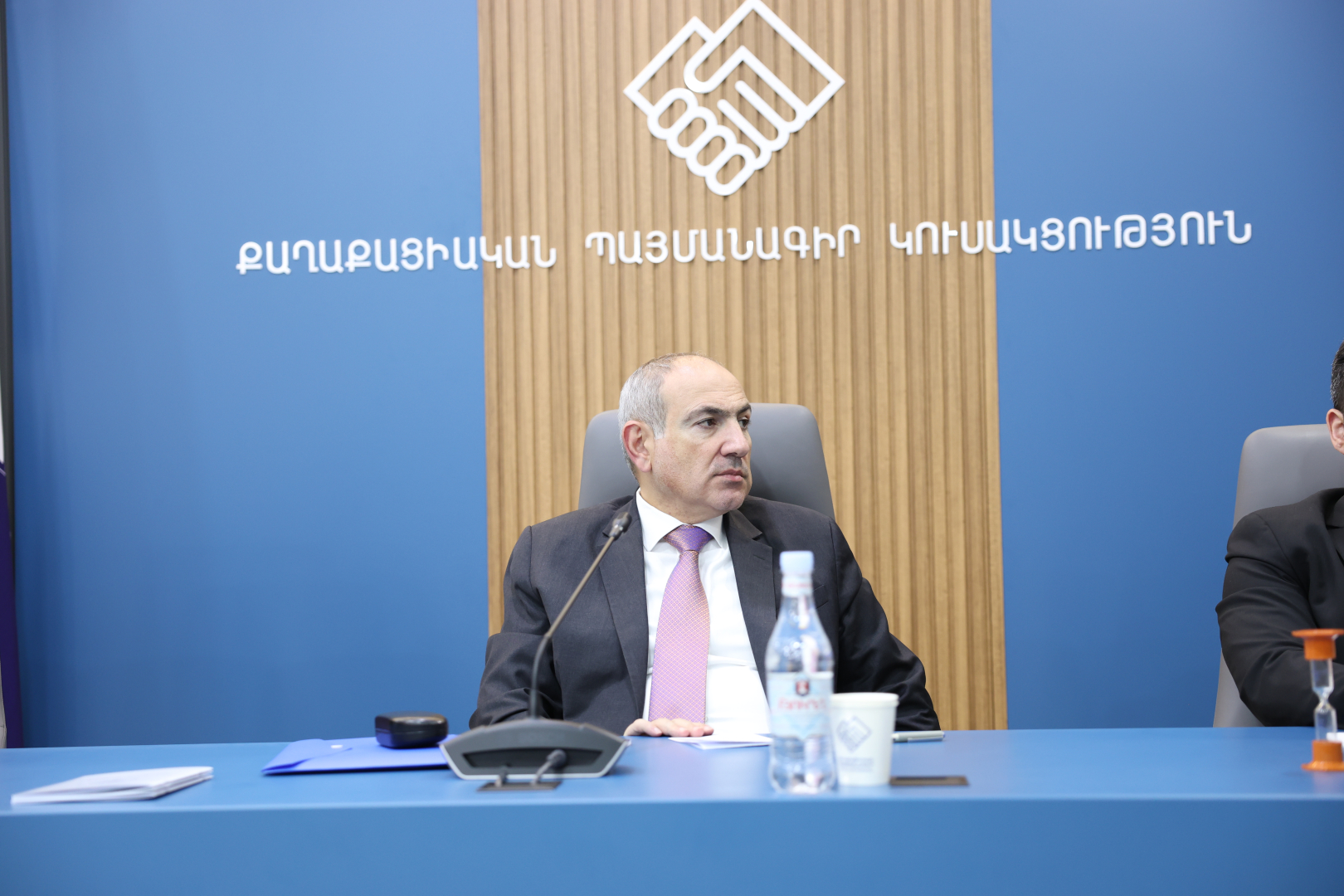 image-slide