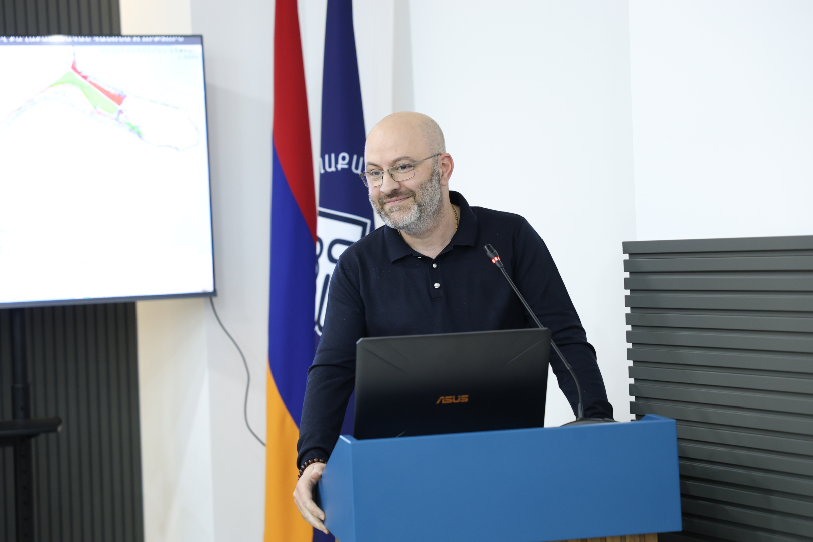 image-slide
