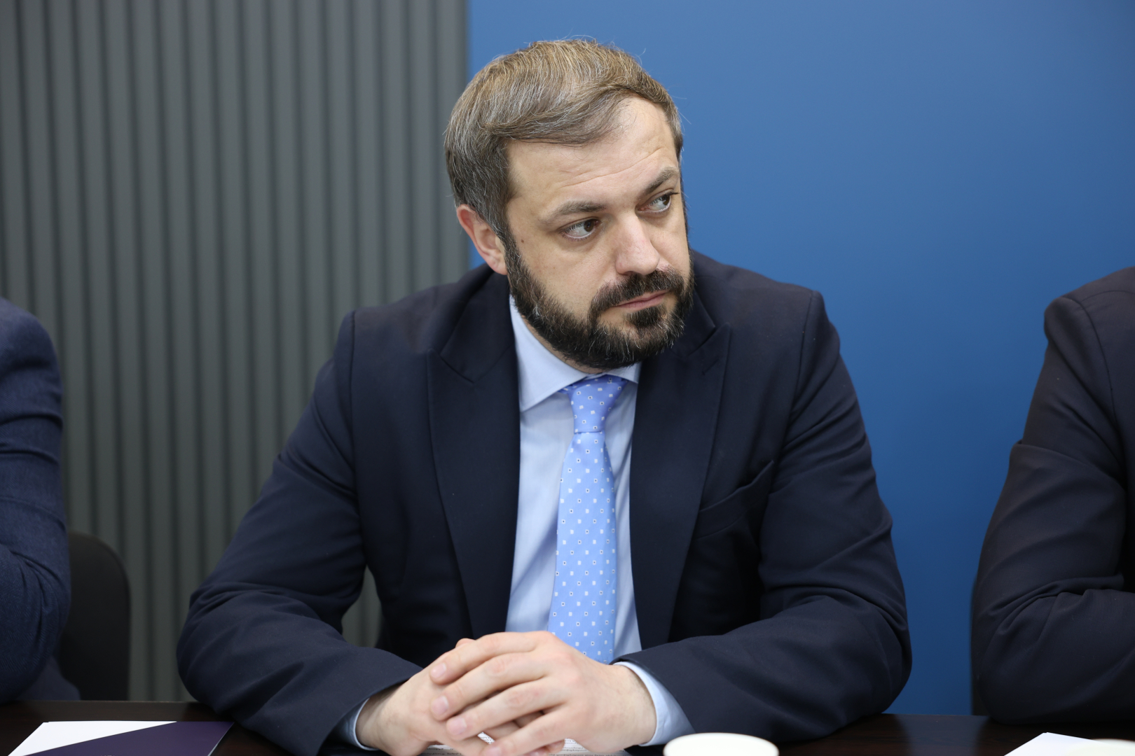 image-slide