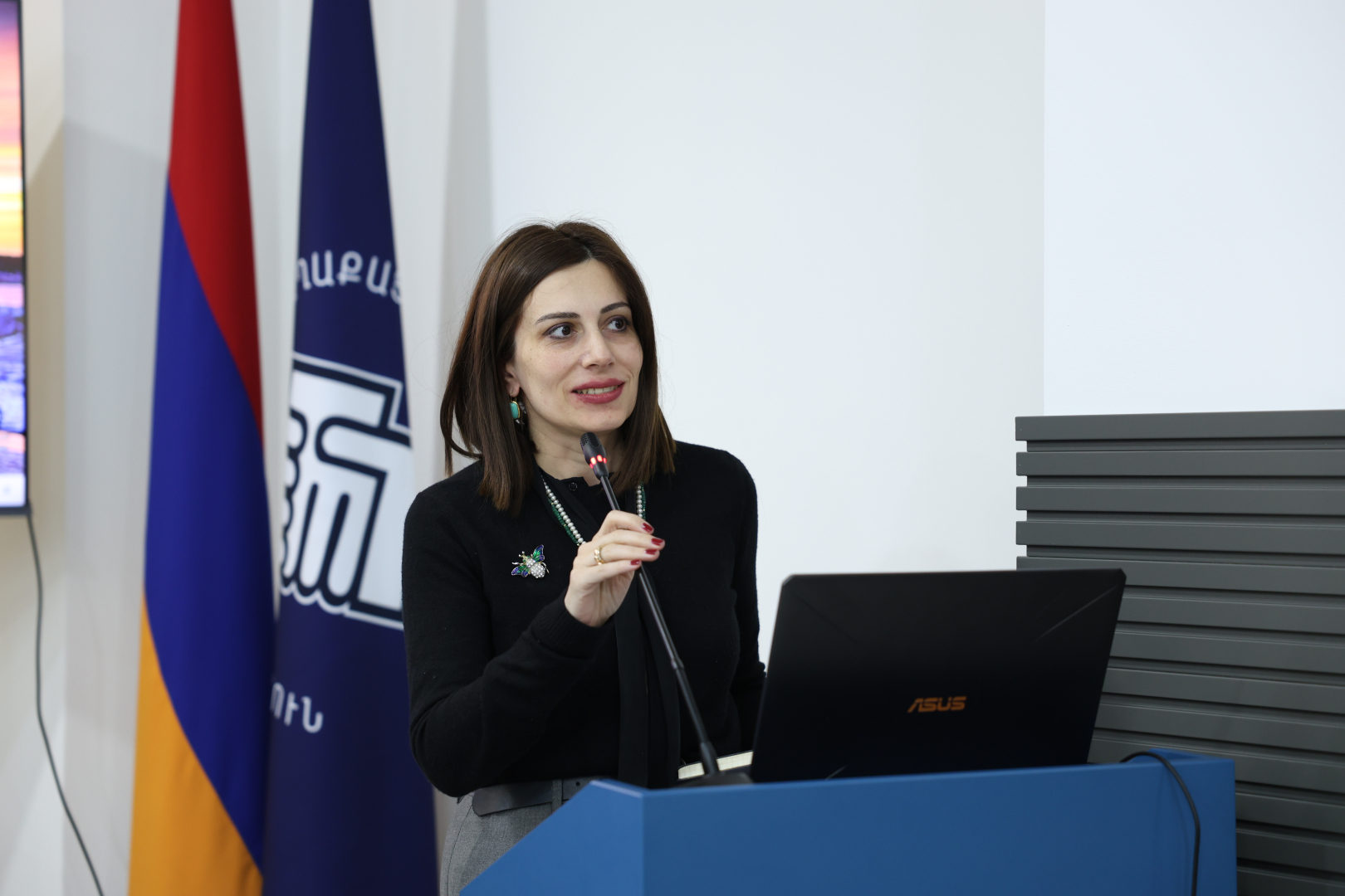 image-slide