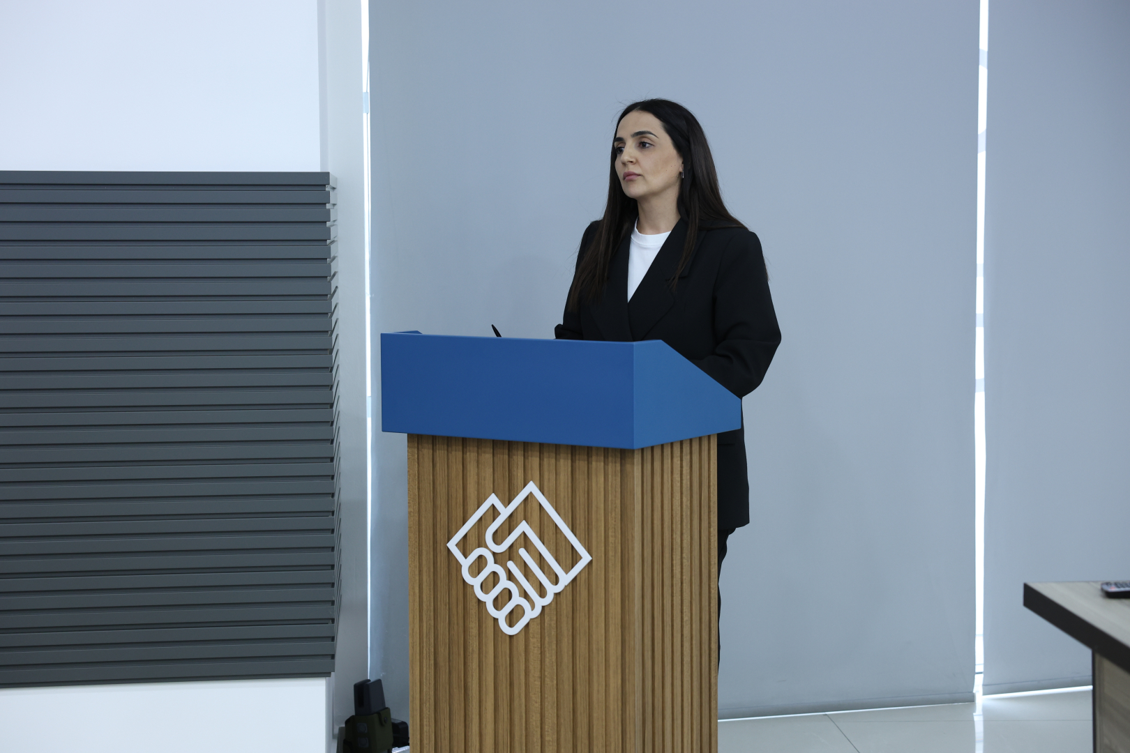 image-slide
