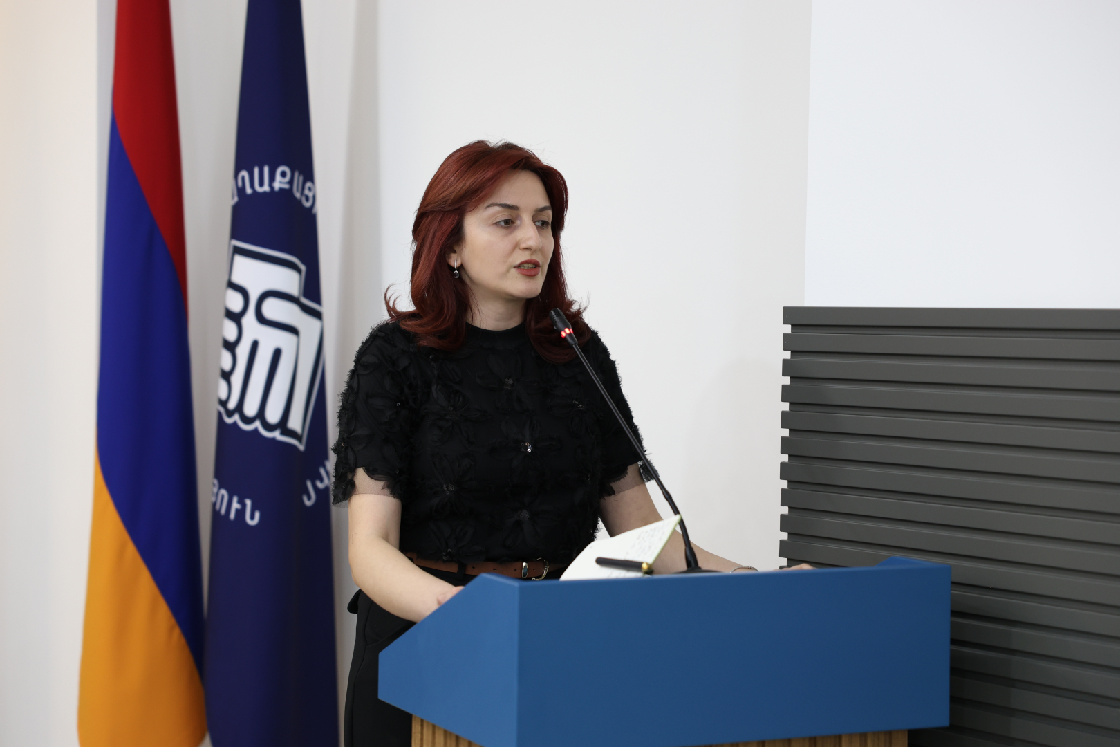 image-slide